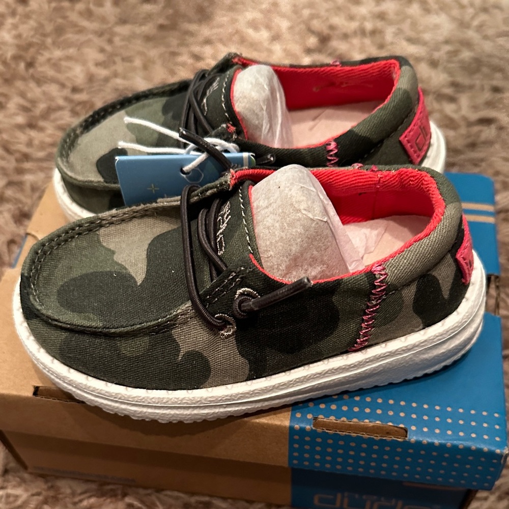 Hey Dude Kids Green Camo Moccasins